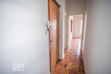Corredor de apartamento à venda com 2 quartos, 90m² em Sé, São Paulo