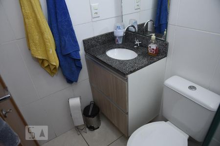 Banheiro Social de apartamento para alugar com 2 quartos, 50m² em Pechincha, Rio de Janeiro