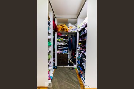 Casa à venda com 600m², 3 quartos e 5 vagasCloset