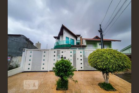 Casa à venda com 600m², 3 quartos e 5 vagasFachada