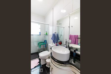 Casa à venda com 600m², 3 quartos e 5 vagasBanheiro