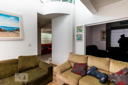 Casa à venda com 600m², 3 quartos e 5 vagasSala