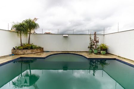 Casa à venda com 600m², 3 quartos e 5 vagasÁrea comum - Piscina