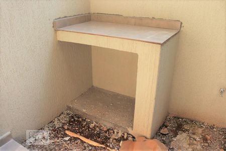 Casa para alugar com 50m², 2 quartos e sem vagaÁrea de Serviço