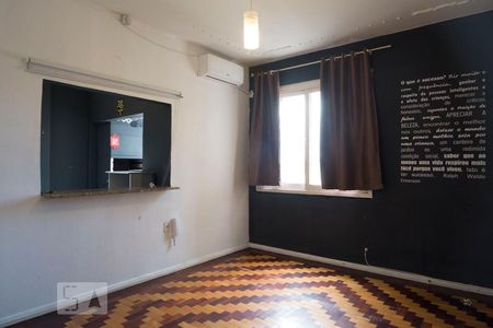 Sala de apartamento à venda com 2 quartos, 70m² em Partenon, Porto Alegre
