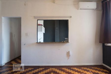 Sala de apartamento à venda com 2 quartos, 70m² em Partenon, Porto Alegre