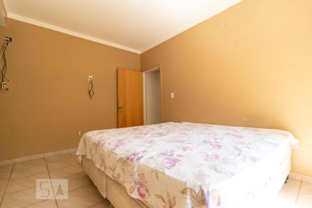 Casa para alugar com 150m², 2 quartos e 2 vagas Casa para alugar com 150m², 2 quartos e 2 vagasSuíte