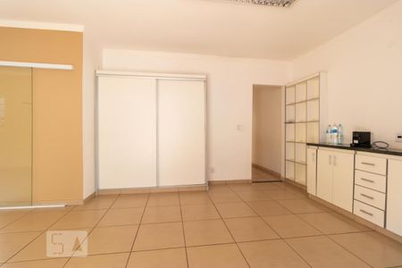 Casa para alugar com 150m², 2 quartos e 2 vagas Casa para alugar com 150m², 2 quartos e 2 vagasCozinha