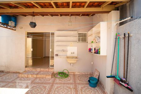 Casa para alugar com 150m², 2 quartos e 2 vagas Casa para alugar com 150m², 2 quartos e 2 vagasÁrea de Serviço
