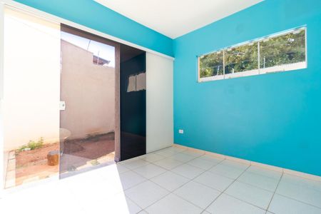 Casa para alugar com 150m², 2 quartos e 2 vagas Casa para alugar com 150m², 2 quartos e 2 vagasEscritório