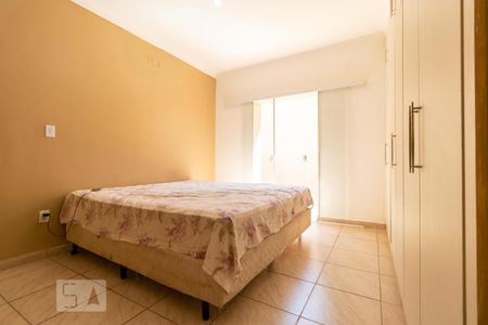 Casa para alugar com 150m², 2 quartos e 2 vagas Casa para alugar com 150m², 2 quartos e 2 vagasSuíte