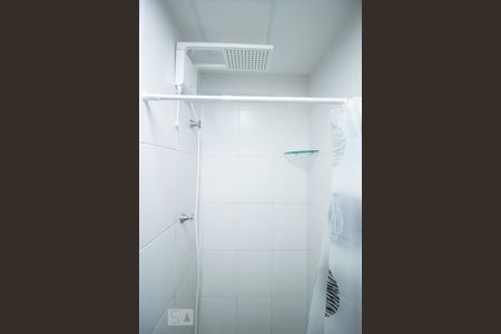 Banheiro de apartamento à venda com 1 quarto, 33m² em Barra Funda, São Paulo