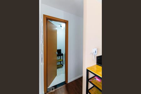 Banheiro de kitnet/studio para alugar com 1 quarto, 31m² em Centro, Guarulhos