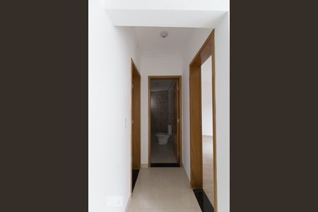 Corredor de apartamento para alugar com 2 quartos, 65m² em Vila Ema, São Paulo