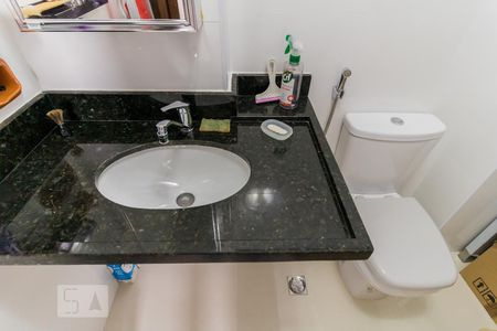 Apartamento à venda com 58m², 2 quartos e 1 vaga Apartamento à venda com 58m², 2 quartos e 1 vagaDetalhe banheiro
