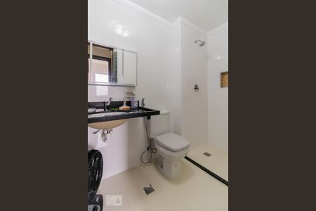 Apartamento à venda com 58m², 2 quartos e 1 vaga Apartamento à venda com 58m², 2 quartos e 1 vagaBanheiro
