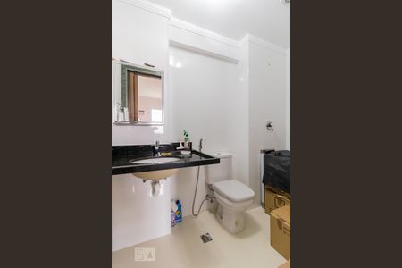 Apartamento à venda com 58m², 2 quartos e 1 vaga Apartamento à venda com 58m², 2 quartos e 1 vagaBanheiro da Suíte
