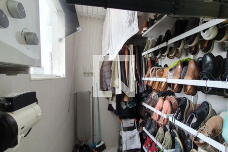 Apartamento à venda com 64m², 2 quartos e 1 vagaÁrea de Serviço (closet)