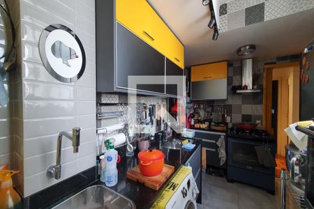 Apartamento à venda com 64m², 2 quartos e 1 vagaCozinha e Área de Serviço