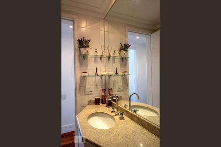 Apartamento à venda com 120m², 3 quartos e 2 vagasBanheiro 2