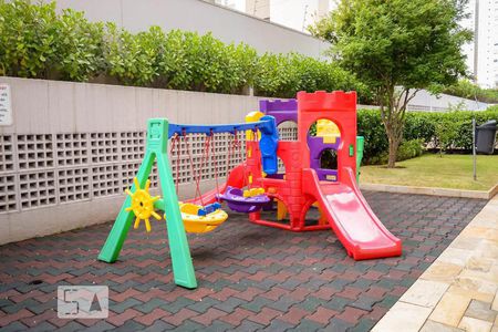 Apartamento à venda com 120m², 3 quartos e 2 vagasÁrea Comum - Playground
