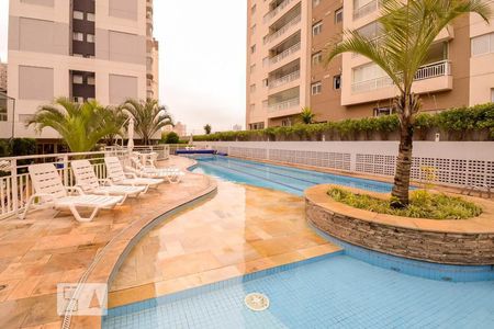Apartamento à venda com 120m², 3 quartos e 2 vagasÁrea comum - Piscina