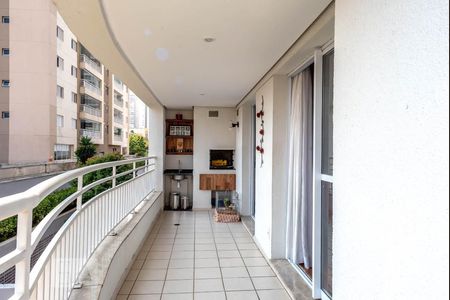 Apartamento à venda com 120m², 3 quartos e 2 vagasVaranda gourmet