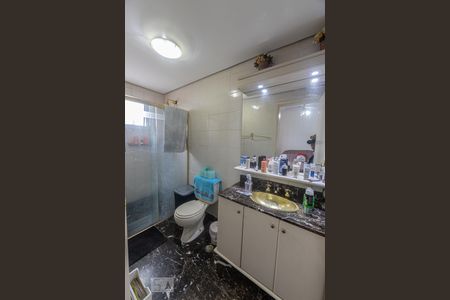 Apartamento à venda com 108m², 3 quartos e 2 vagasBanheiro Quarto 3