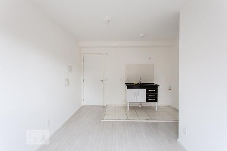 Sala e Cozinha de apartamento para alugar com 2 quartos, 49m² em Vila California, São Paulo