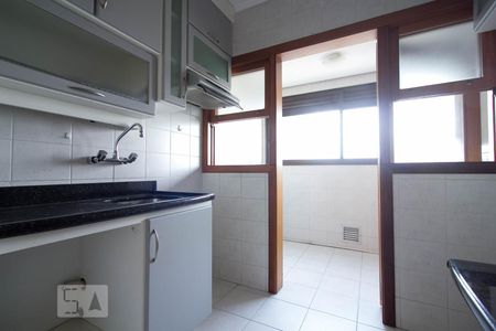 Cozinha de apartamento para alugar com 2 quartos, 69m² em Cristo Redentor, Porto Alegre