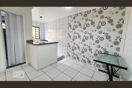 Sala de apartamento para alugar com 2 quartos, 50m² em Guará Ii, Brasília