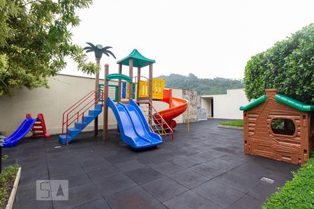 Apartamento para alugar com 85m², 2 quartos e 1 vagaÁrea comum - Playground
