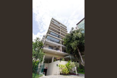 Apartamento para alugar com 85m², 2 quartos e 1 vagaFachada