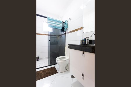 Casa à venda com 320m², 4 quartos e 4 vagas Casa à venda com 320m², 4 quartos e 4 vagasBanheiro da Suite 4