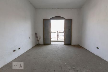 Casa à venda com 240m², 3 quartos e 6 vagasSuíte