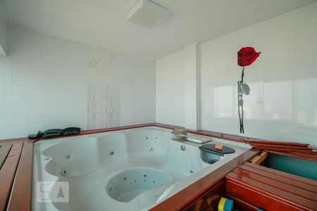 Apartamento para alugar com 600m², 4 quartos e 3 vagas Apartamento para alugar com 600m², 4 quartos e 3 vagasJacuzzi