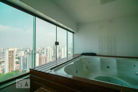 Apartamento para alugar com 600m², 4 quartos e 3 vagas Apartamento para alugar com 600m², 4 quartos e 3 vagasJacuzzi