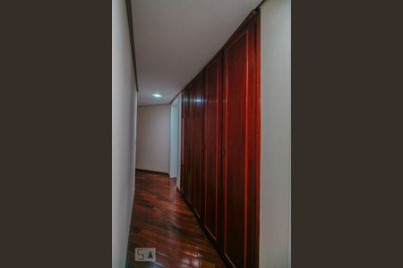 Apartamento para alugar com 600m², 4 quartos e 3 vagas Apartamento para alugar com 600m², 4 quartos e 3 vagasCorredor