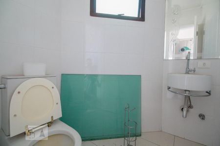 Apartamento para alugar com 600m², 4 quartos e 3 vagas Apartamento para alugar com 600m², 4 quartos e 3 vagasBanheiro