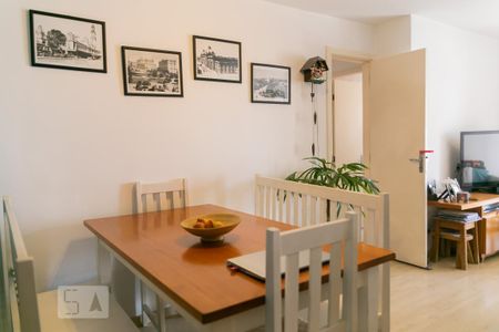 Sala de apartamento para alugar com 2 quartos, 59m² em Vila Gumercindo, São Paulo