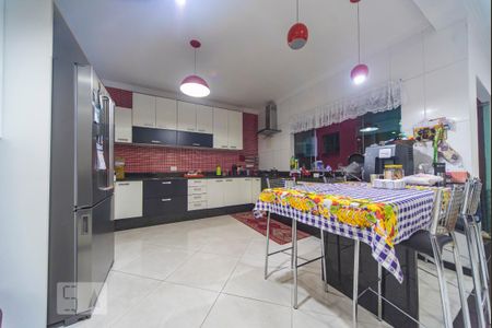 Casa à venda com 517m², 3 quartos e 12 vagasCozinha 