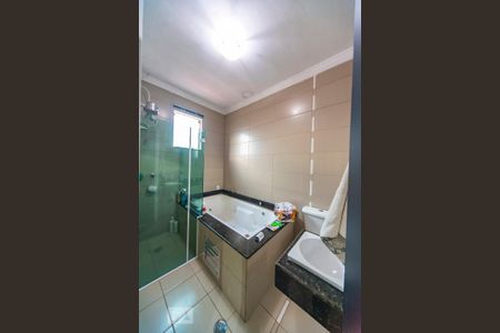 Casa à venda com 517m², 3 quartos e 12 vagasBanheiro do Quarto 3