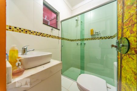 Casa à venda com 517m², 3 quartos e 12 vagasBanheiro do Quarto 1