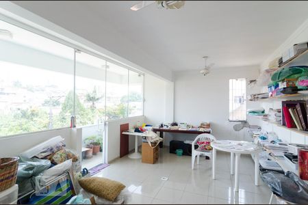 Casa à venda com 200m², 6 quartos e 3 vagasEscritório