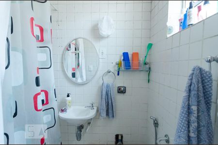 Casa à venda com 200m², 6 quartos e 3 vagasBanheiro Suíte 2