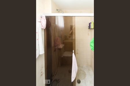 Apartamento à venda com 107m², 4 quartos e 2 vagasBanheiro da Suite