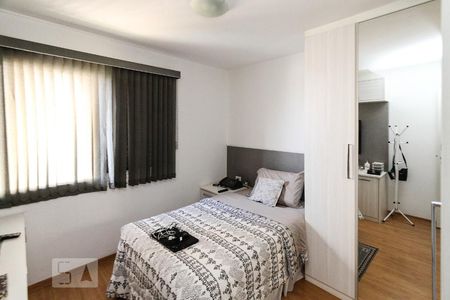 Apartamento à venda com 107m², 4 quartos e 2 vagasQuarto