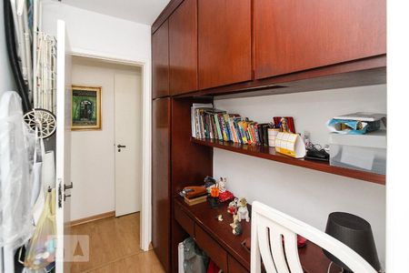 Apartamento à venda com 107m², 4 quartos e 2 vagasescritorio