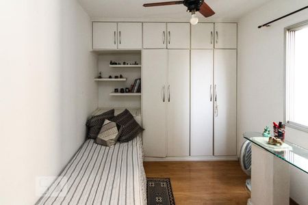 Apartamento à venda com 107m², 4 quartos e 2 vagasQuarto 02