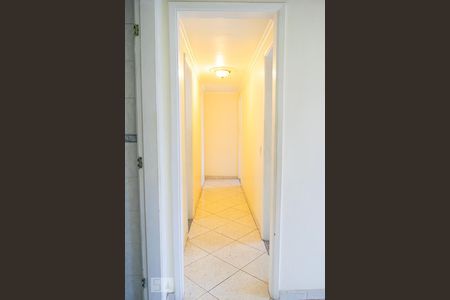 Corredor de apartamento para alugar com 2 quartos, 80m² em Vila da Penha, Rio de Janeiro